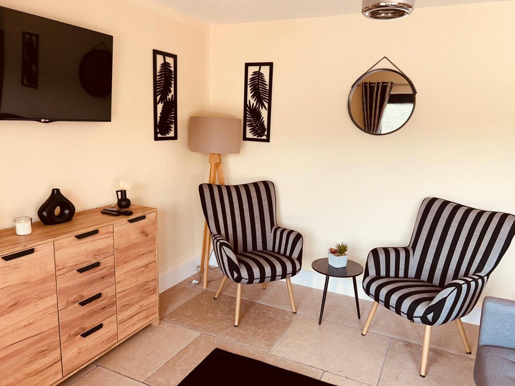 Claverley Hideaway Apartment Bridgnorth ウォルヴァーハンプトン エクステリア 写真